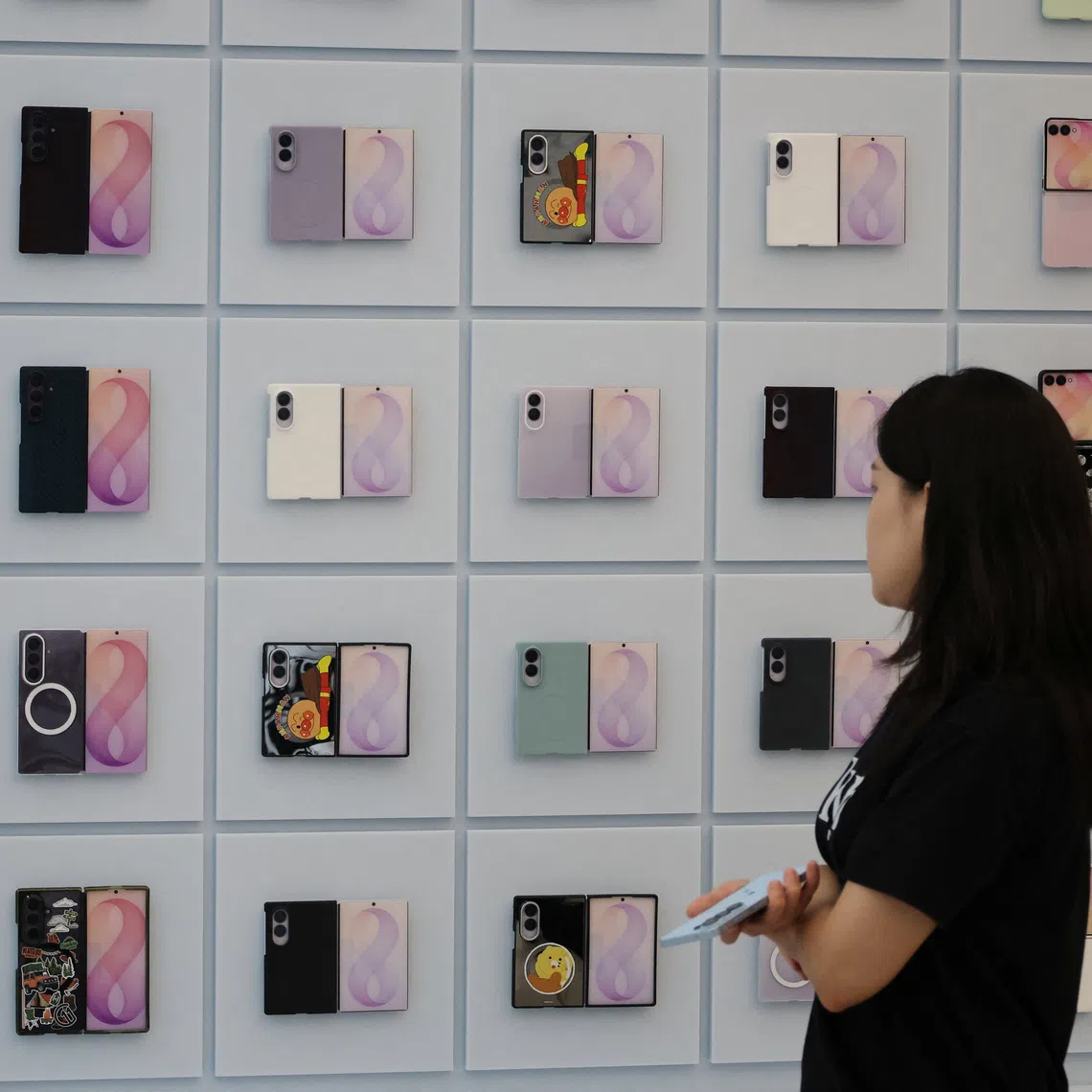 Samsung Electronics and SK Hynix cited uncertainty over the long-term durability of semiconductor demand, an official said.