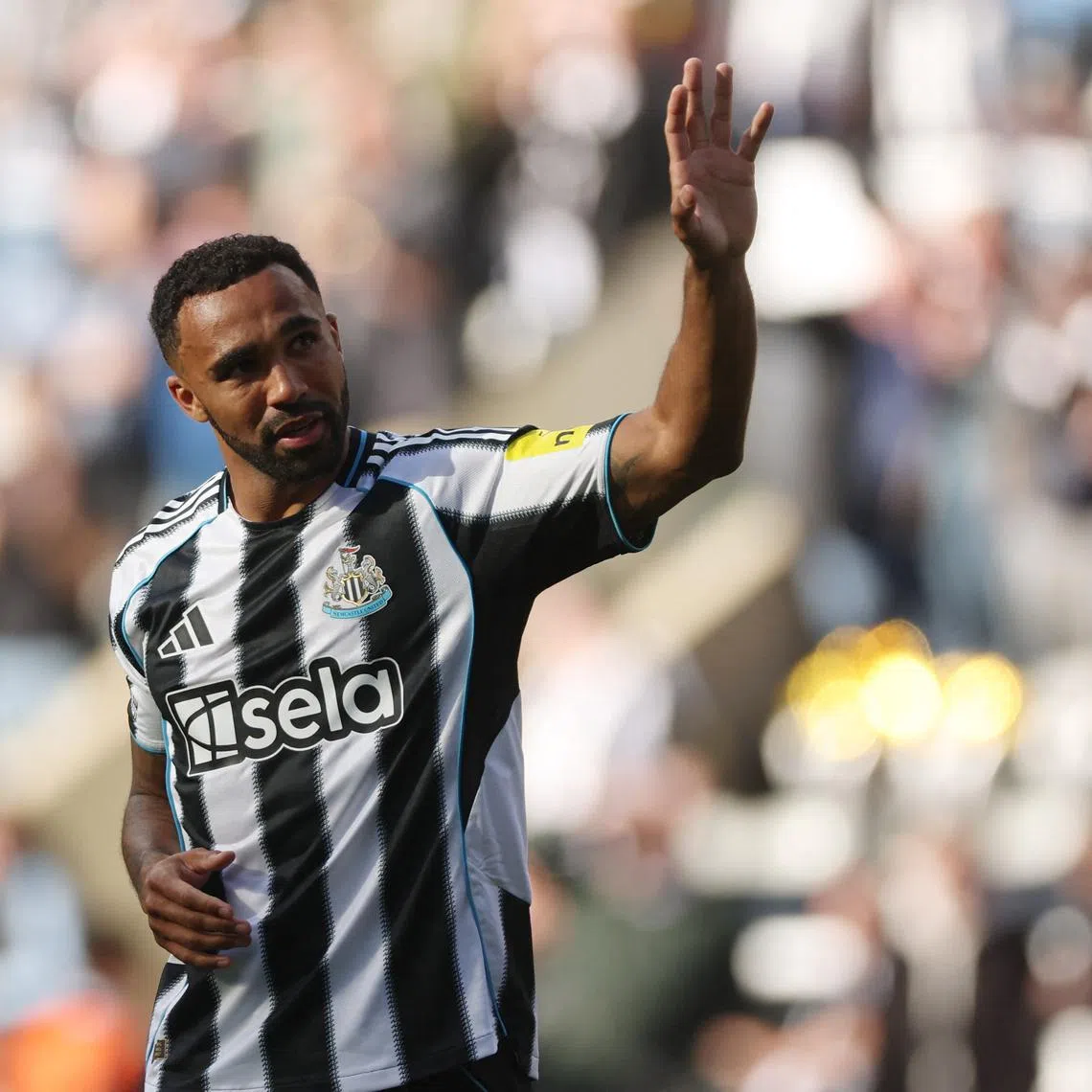FILE PHOTO: Soccer Football - Premier League - Newcastle United v Everton - St James' Park, Newcastle, Britain - May 25, 2025 Newcastle United's Callum Wilson salutes their fans after the match Action Images via Reuters/Lee Smith/File Photo