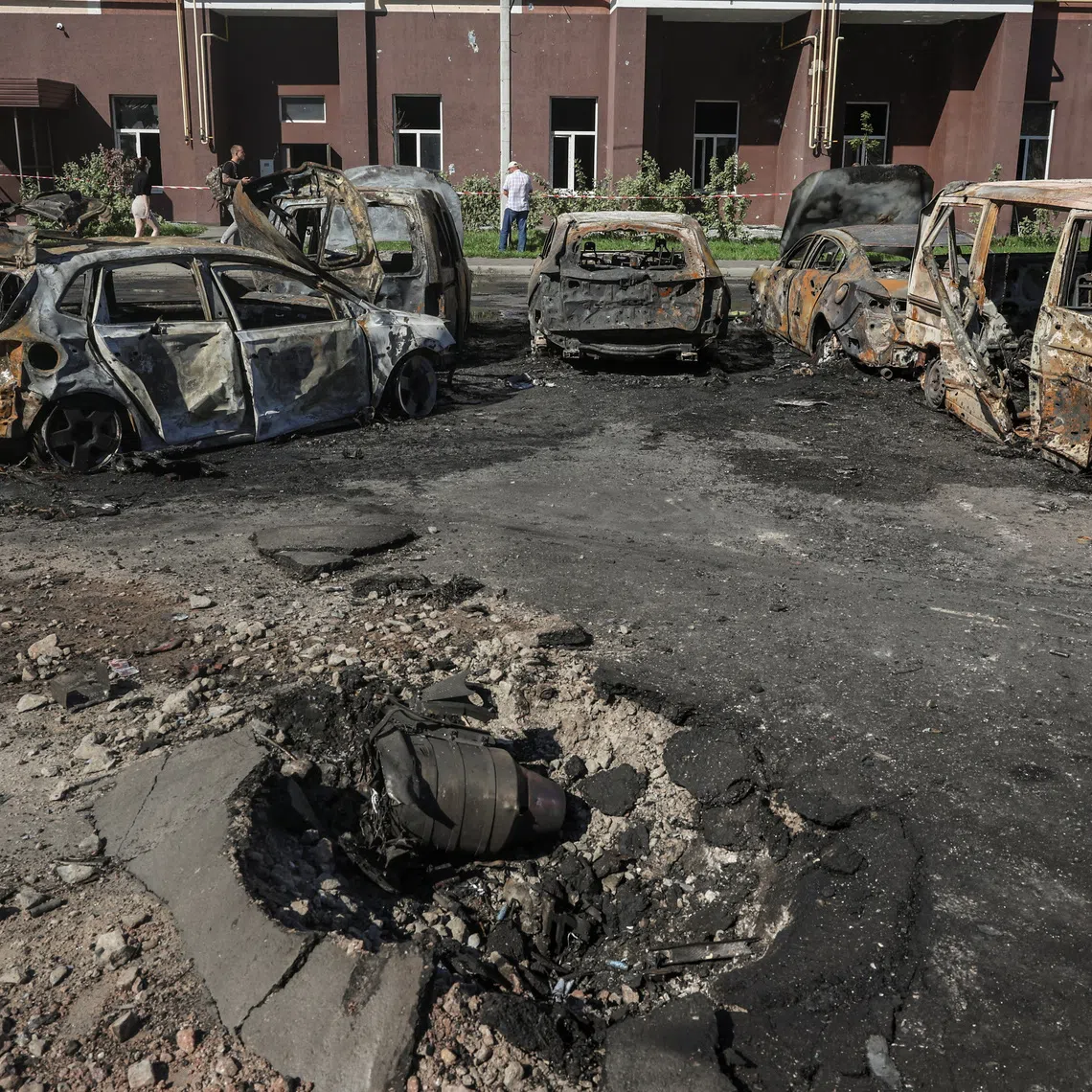 Parts of a shot-down kamikaze drone at a site of a Russian strike, amid Russia’s attack on Ukraine, in the town of Vyshneve in Kyiv region, Ukraine, August 28, 2026. REUTERS/Alina Smutko