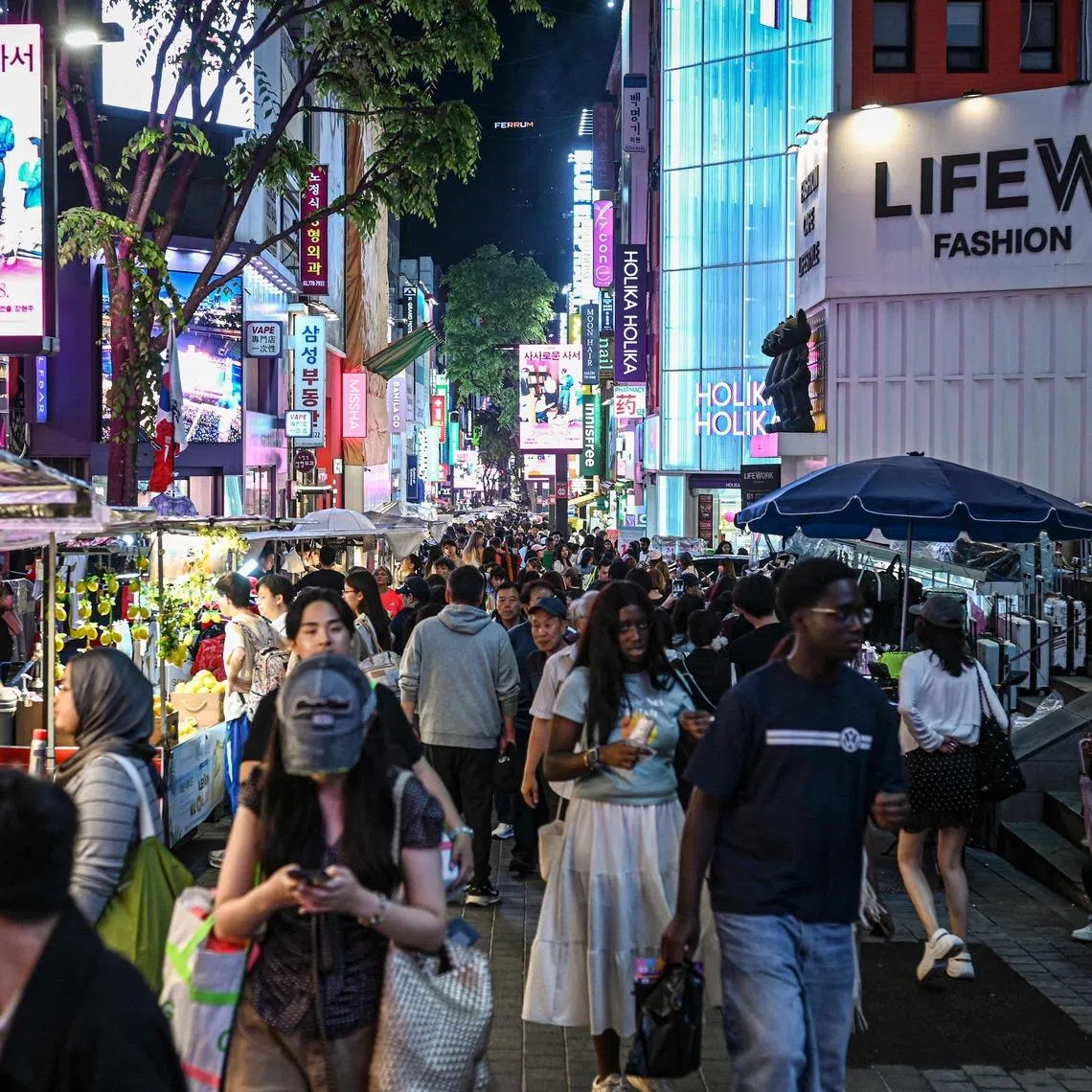More young people in South Korea are embracing life as a "full-time child".