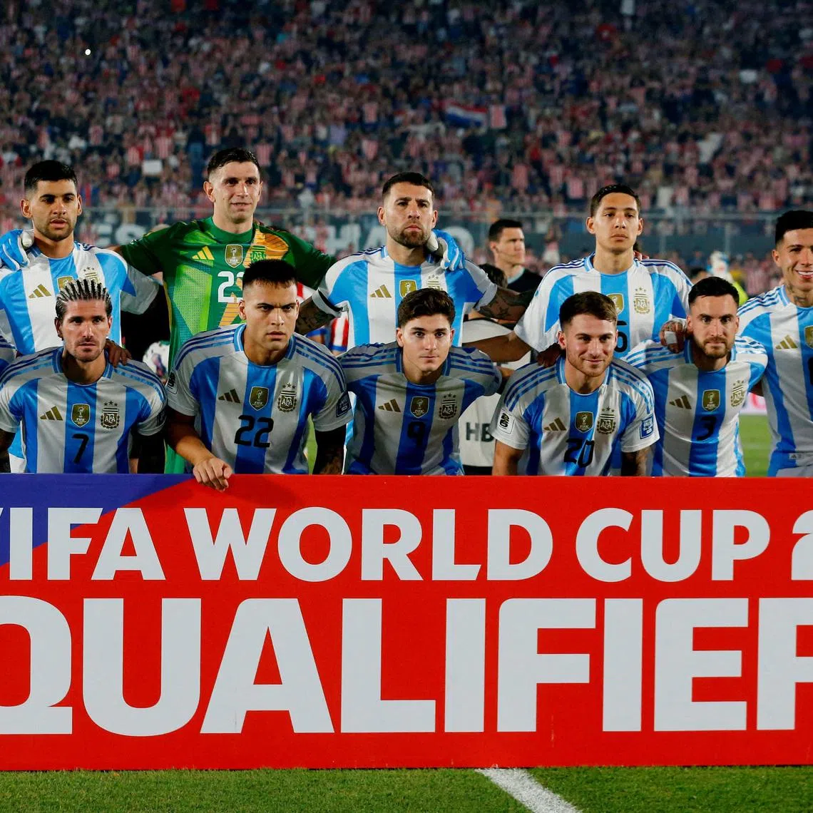 FILE PHOTO: Soccer Football - World Cup - South American Qualifiers - Paraguay v Argentina - Estadio Defensores del Chaco, Asuncion, Paraguay - November 14, 2024 Argentina players pose for a team group photo before the match REUTERS/Cesar Olmedo/File Photo