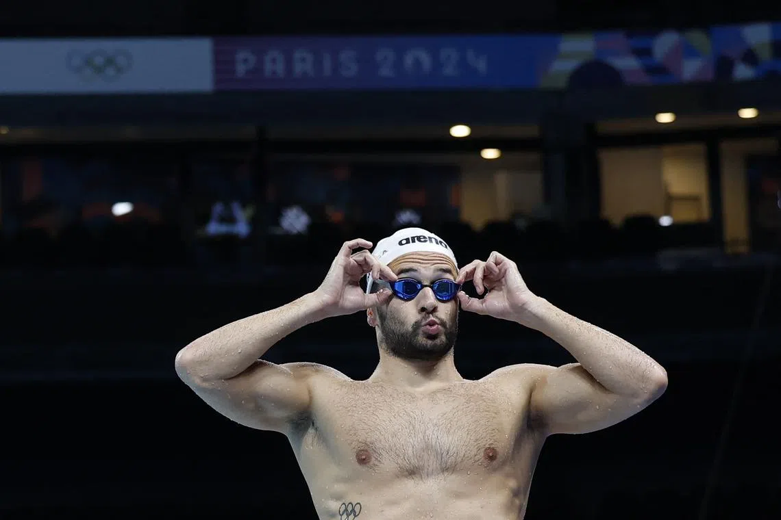 FILE PHOTO: Paris 2024 Olympics - Swimming Training - Paris La Defense Arena, Nanterre, France - July 24, 2024. Arno Kamminga of Netherlands during training. REUTERS/Clodagh Kilcoyne/File Photo