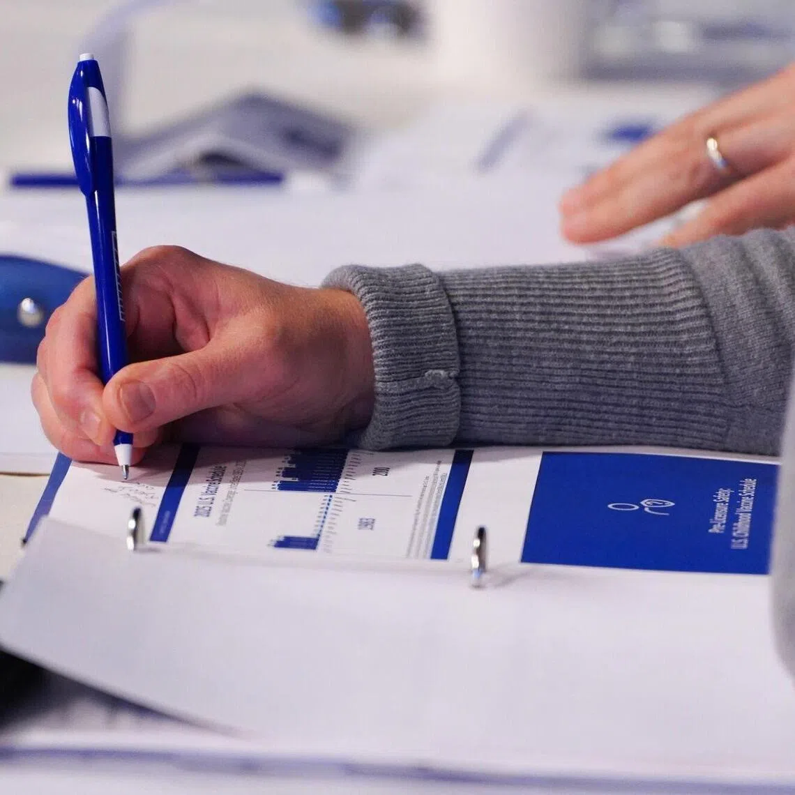 A panel of US vaccine advisers voted to revoke a recommendation that all babies receive hepatitis B shots within 24 hours of birth.