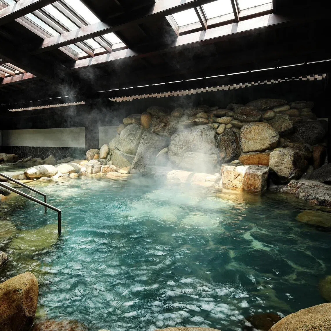 In February, Hilton Hotels & Resorts took over an onsen resort in Quang Ninh province developed by Vietnamese real estate company Sun Group.