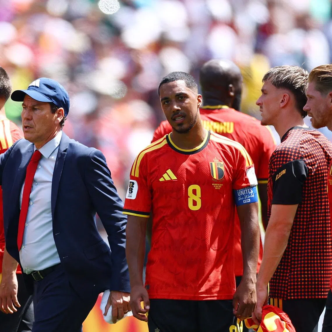 Soccer Football - FIFA World Cup 2026 - Group G - Belgium v Egypt - Seattle Stadium, Seattle, Washington, U.S. - June 15, 2026 Belgium coach Rudi Garcia, Youri Tielemans and Kevin De Bruyne react after the match REUTERS/Agustin Marcarian