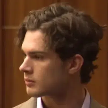 The internet’s best-known advocate for engineered attractiveness, Braden Peters (right) walked into a Miami courtroom and found himself face-to-face with someone who looks way better than he did: the judge, Marcus Bach-Armas (left).