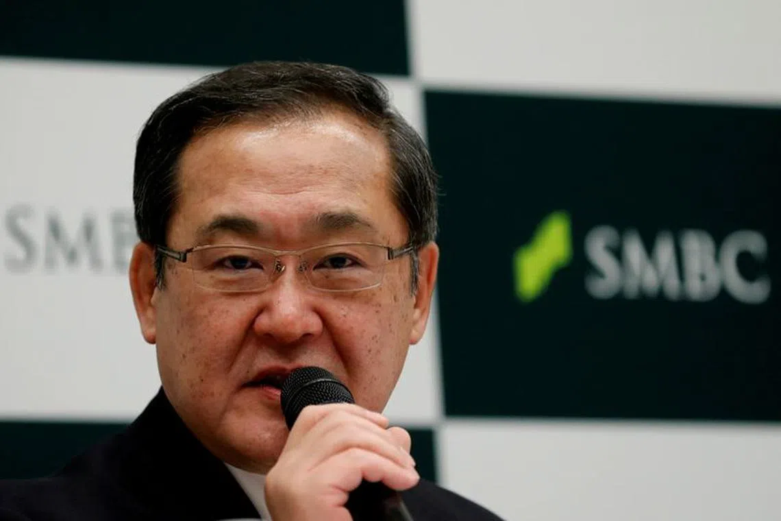 FILE PHOTO: Sumitomo Mitsui Financial Group Inc (SMFG)'s new chief executive Jun Ohta attends a news conference in Tokyo, Japan, December 14, 2018. REUTERS/Kim Kyung-Hoon/File Photo