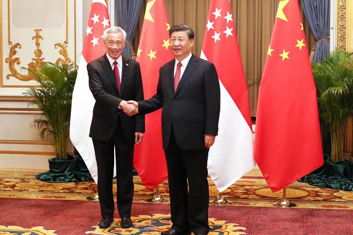Prime Minister Lee Hsien Loong meeting Chinese President Xi Jinping in Bangkok ahead of the Apec Economic Leaders’ Meeting on Nov 17, 2022.
