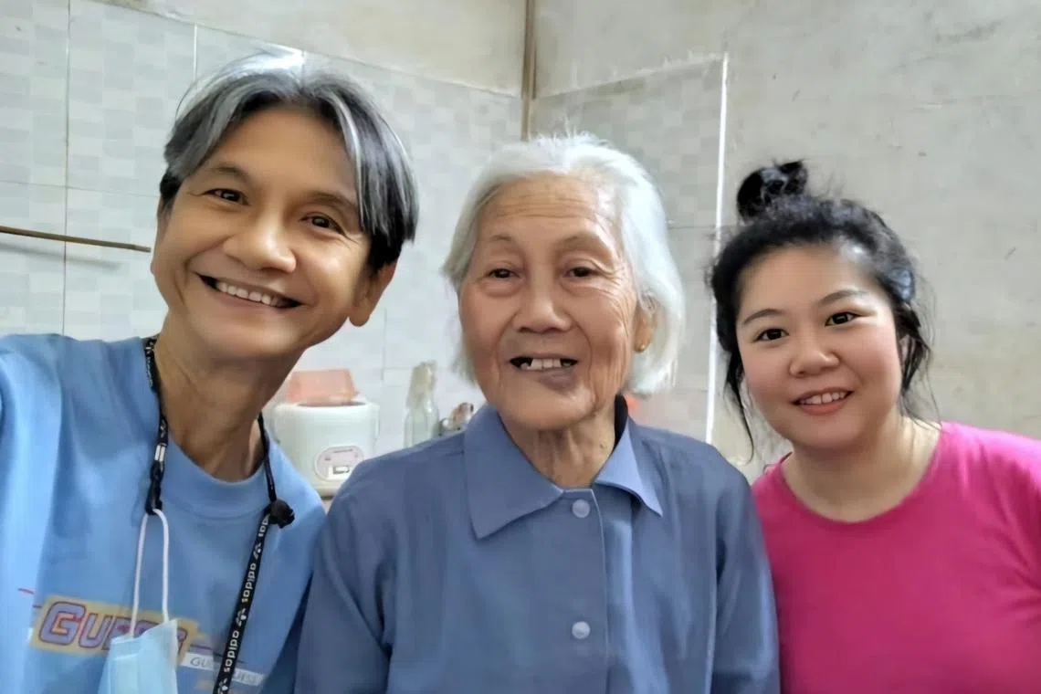 Chan (left) and Chen (right) visited Guan Libo (centre), the oldest living majie from China at 93, at her home in Panyu, Quandong, in 2024.