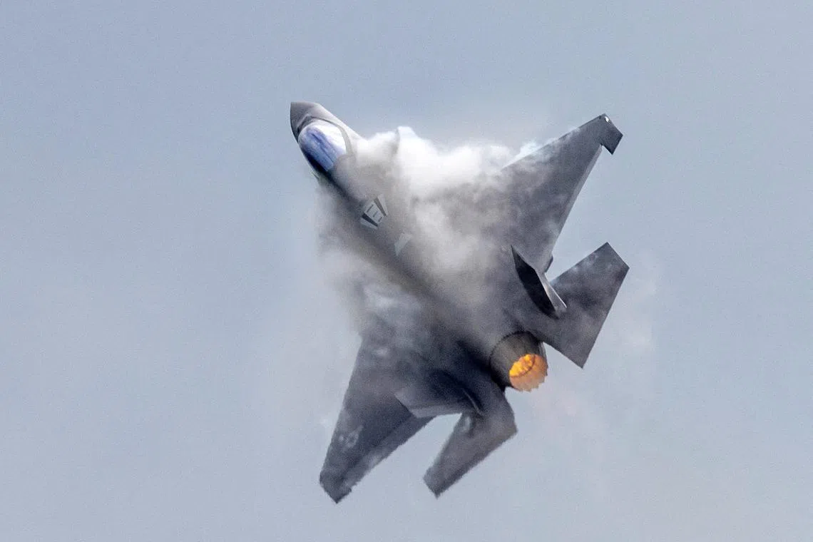 FILE PHOTO: A Lockheed Martin F-35 fighter jet performs during the International Aerospace Exhibition ILA on the opening day at Schoenefeld Airport in Berlin, Germany June 5, 2024. REUTERS/Axel Schmidt/File Photo