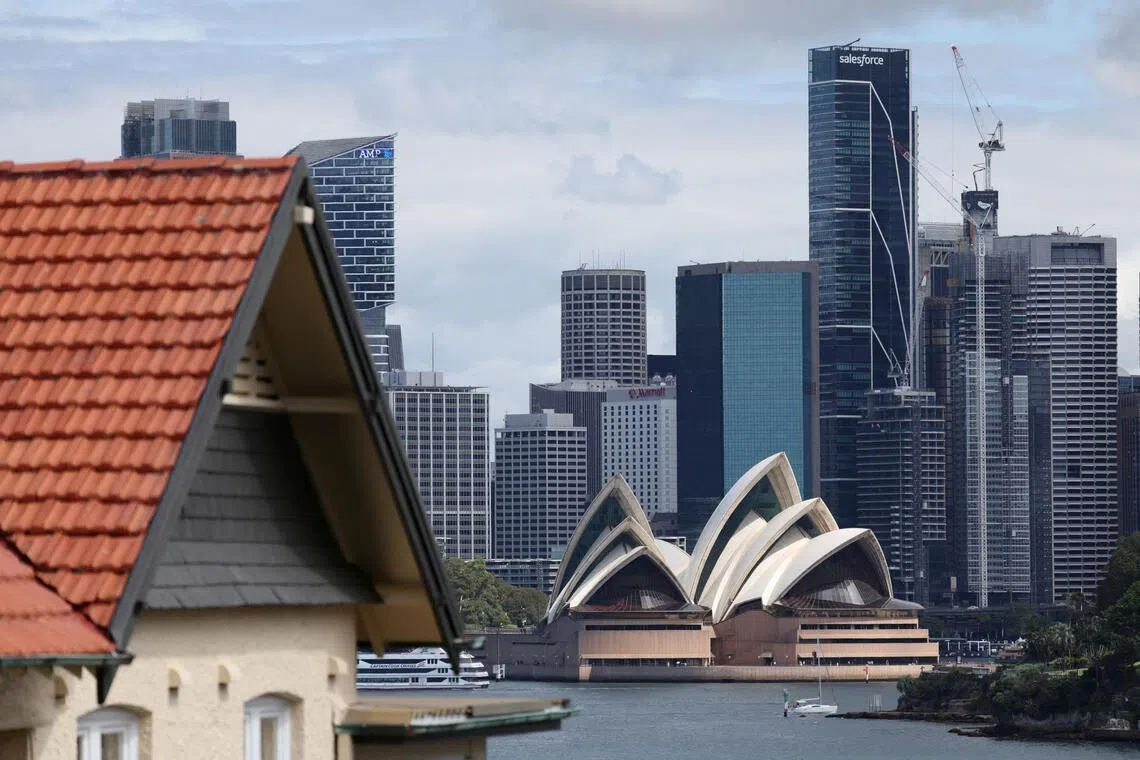 The number of New Zealanders moving to Australia is at its highest level in 12 years, at about 41,000 people in 2025. 