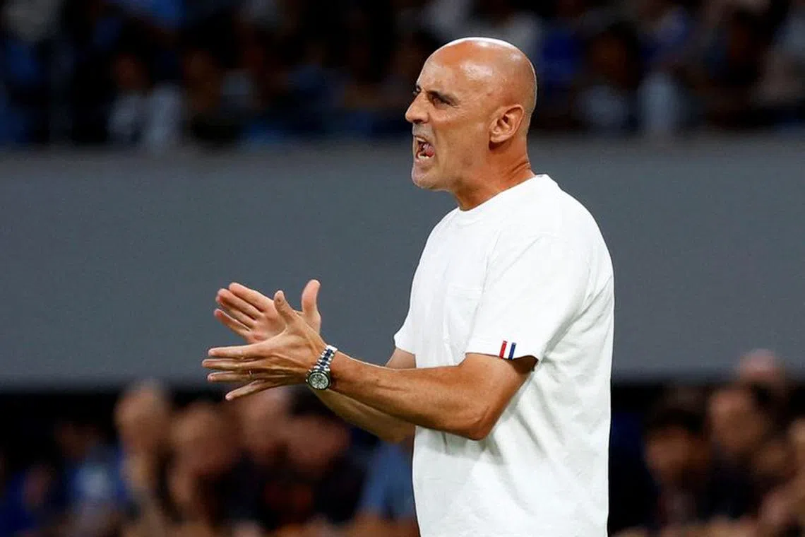 FILE PHOTO: Soccer Football - Pre Season Friendly - Yokohama F Marinos v Manchester City - Japan National Stadium, Tokyo, Japan - July 23, 2023 Yokohama F. Marinos coach Kevin Muscat reacts REUTERS/Kim Kyung-Hoon