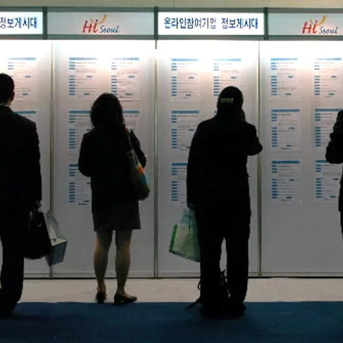 Eligibility to the Top-Tier Visa will be broadened to include professors and researchers in science and technology fields.