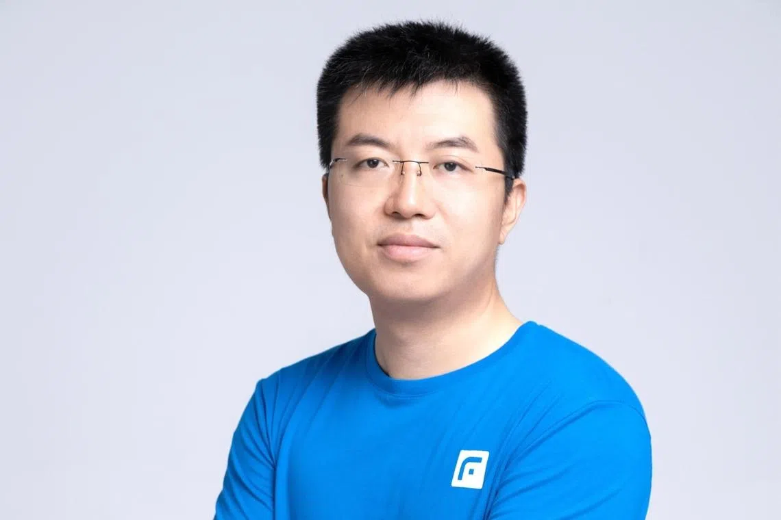 The wealth of online brokerage tycoon Leaf Li, founder and CEO of Futu Holdings, slumped by US$1.7 billion  after the company's shares plunged 28 per cent on May 22.