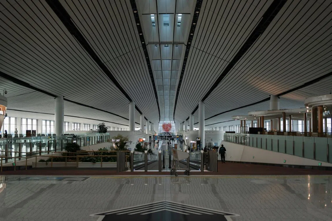 Rise in foreign arrivals to China on the back of visa-free, travel-friendly policies