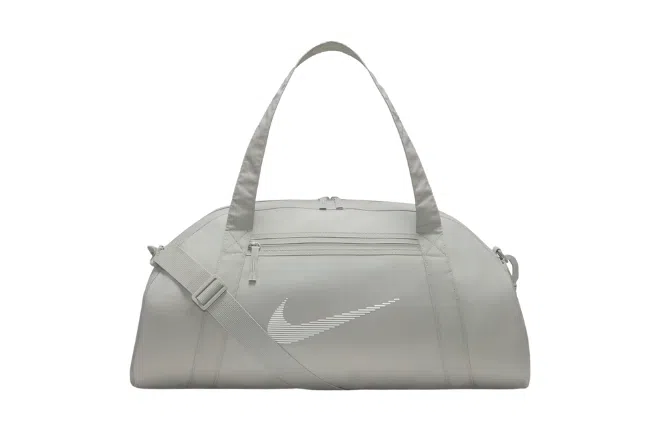 Melhor bolsa de ginástica para mulheres: Nike Gym Club Duffel Bag (24L)