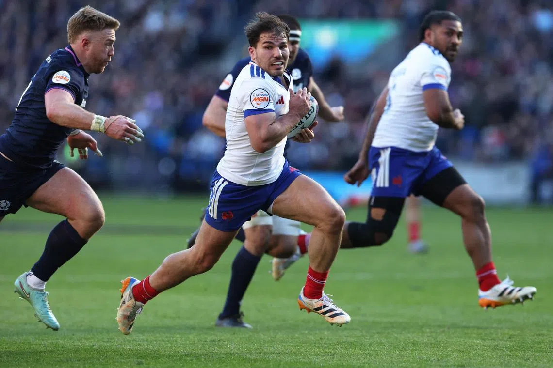 Rugby Union - Six Nations Championship - Scotland v France - Murrayfield Stadium, Edinburgh, Scotland, Britain - March 7, 2026 France's Antoine Dupont scores their third try. REUTERS/Russell Cheyne