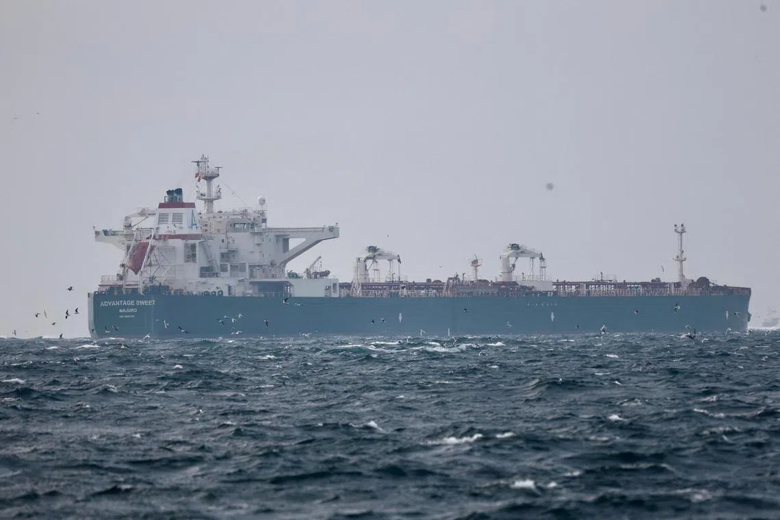 FILE PHOTO: Marshall Islands-flagged oil tanker Advantage Sweet, which, according to Refinitiv ship tracking data, is a Suezmax crude tanker which had been chartered by oil major Chevron and had last docked in Kuwait, sails at Marmara sea near Istanbul, Turkey January 10, 2023. REUTERS/Yoruk Isik/File Photo