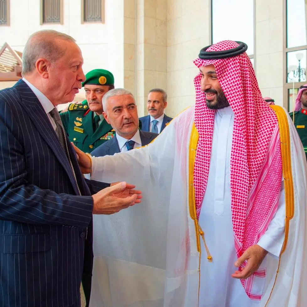 Turkish President Tayyip Erdogan is received by Saudi Crown Prince Mohammed bin Salman, ahead of the expected signing of a defence deal between Saudi Arabia, Pakistan and Turkey, in Mecca, Saudi Arabia, August 7, 2026. Saudi Press Agency/Handout via REUTERS