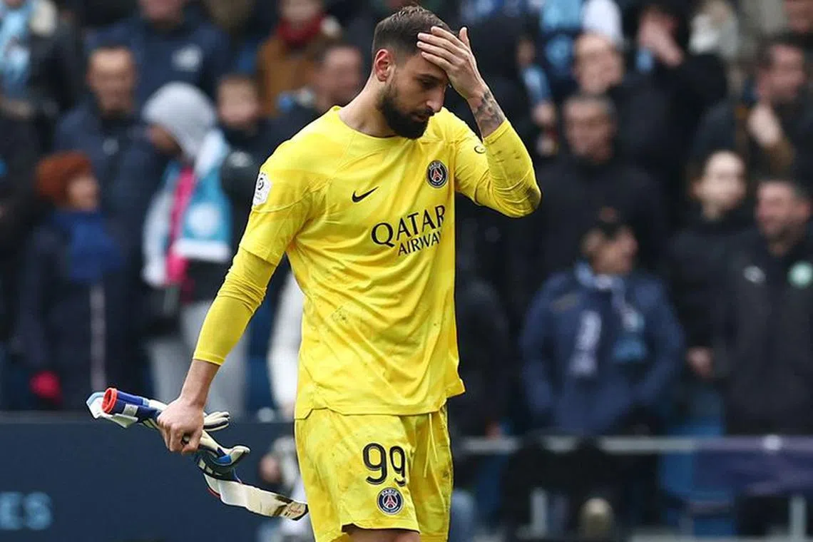 Soccer Football - France - Ligue 1 - Le Havre v Paris St Germain - Stade Oceane, Le Havre, France - December 3, 2023  Paris St Germain's Gianluigi Donnarumma reacts after being sent off REUTERS/Stephanie Lecocq/File photo
