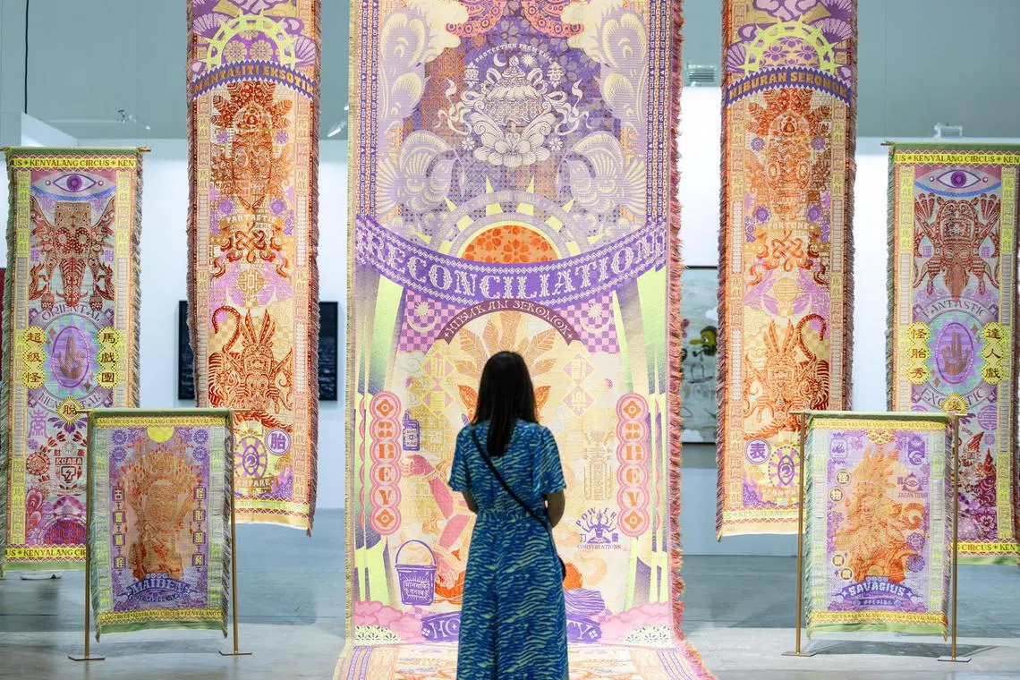 Marcos Kueh's Woven Billboards - Nenek Moyang 