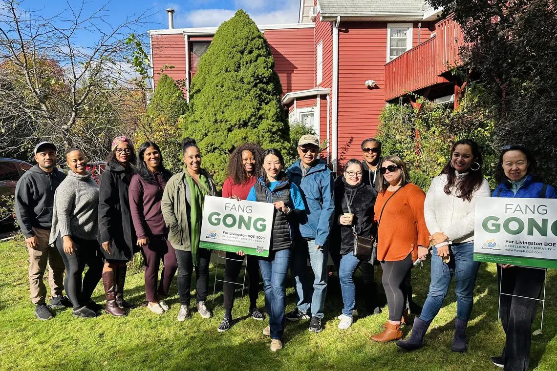 bgchinese - A broad cross-section of the Livingston community, including Jewish, Black, Latino, Indian, Asian, and non-Jewish White community members, who support Fang Gong.




Credit to: Fang Gong