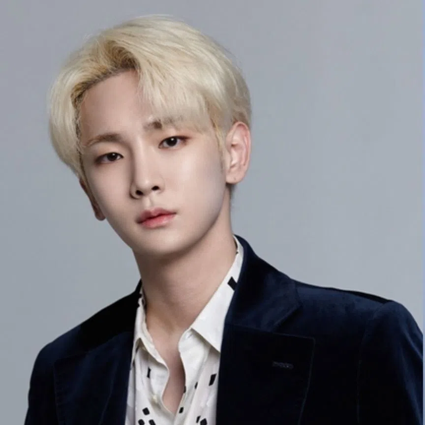 Shinee’s Key (left) and Onew were questioned as part of a widening investigation into allegations that the entertainers received medical treatments from an unlicensed practitioner.