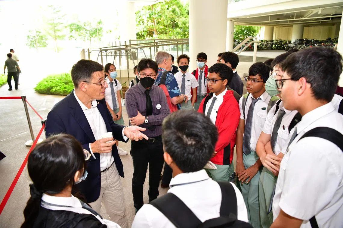 ltplanet17 - Prof Didier Queloz speaking to young participants at the Global Young Scientists Summit (GYSS) 2023

Credit: NRF Singapore