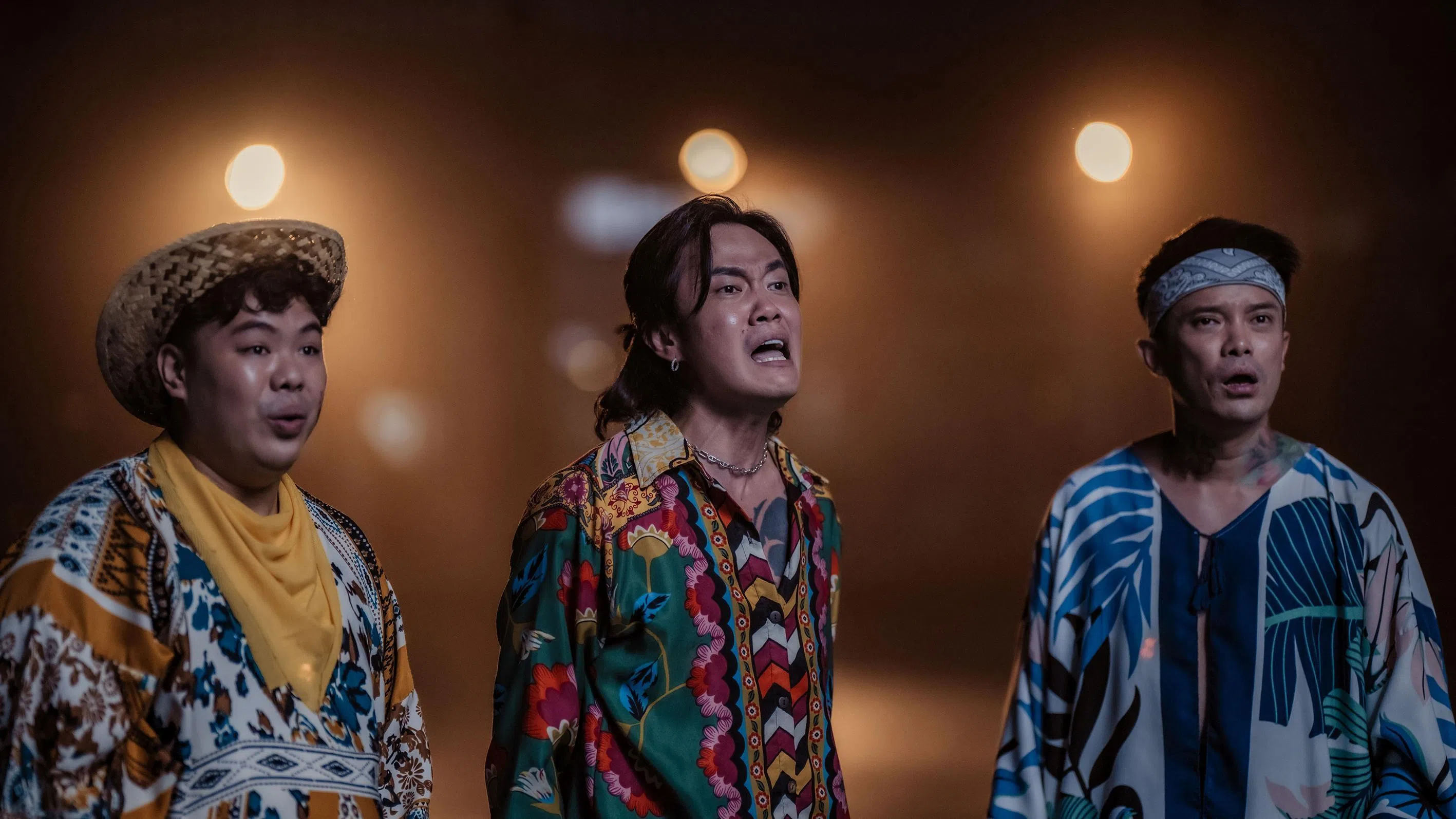 Mayiduo, Tommy Wong and Simonboy in 3 Good Guys.