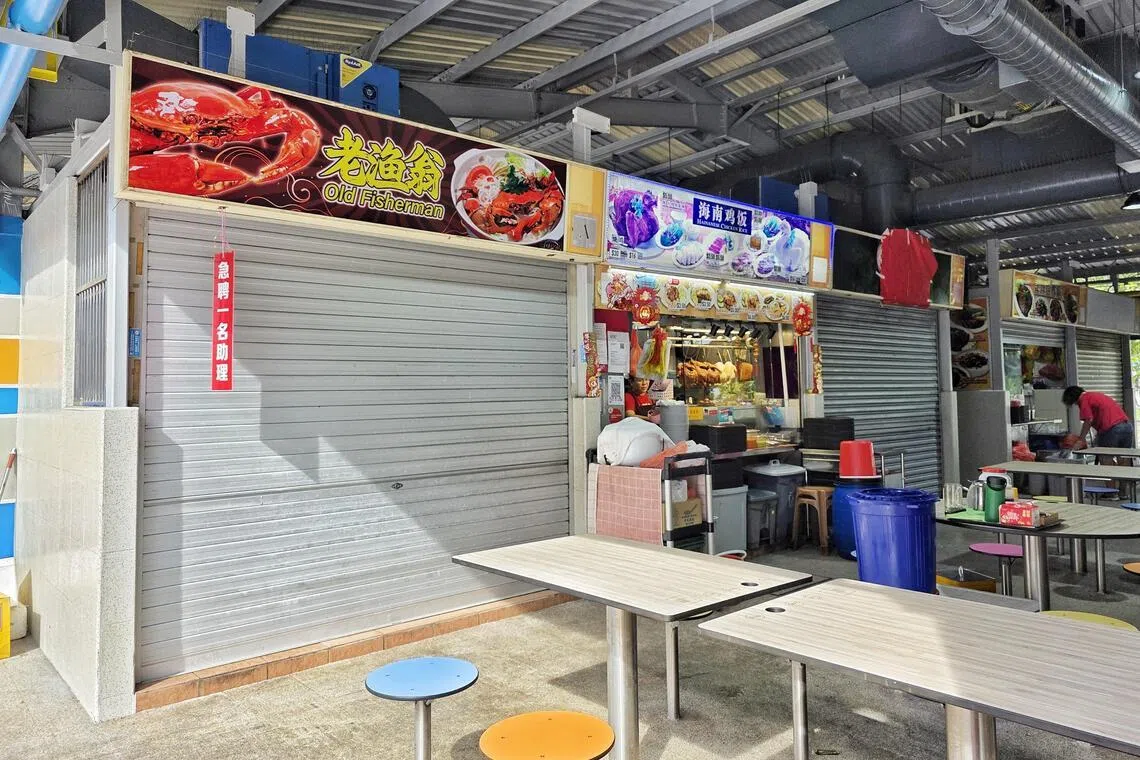 Former actor Huang Yiliang taken to hospital after being assaulted at Circuit Road hawker stall