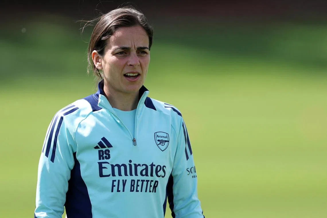 Soccer Football - Women's Champions League - Final - Arsenal Training - Arsenal Training Centre, London Colney, Britain - May 23, 2025 Arsenal manager Renee Slegers during training Action Images via Reuters/John Sibley
