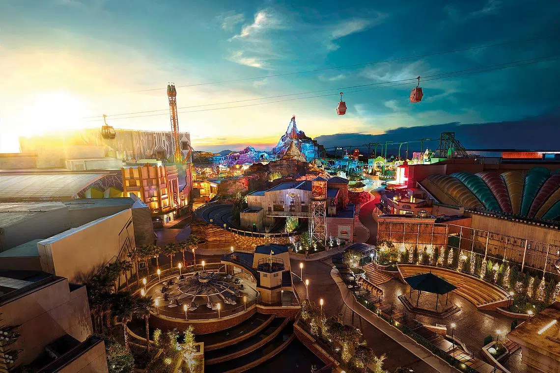 There are various entertainment options, including cinemas and indoor theme parks, but the most anticipated addition must be SkyWorlds.