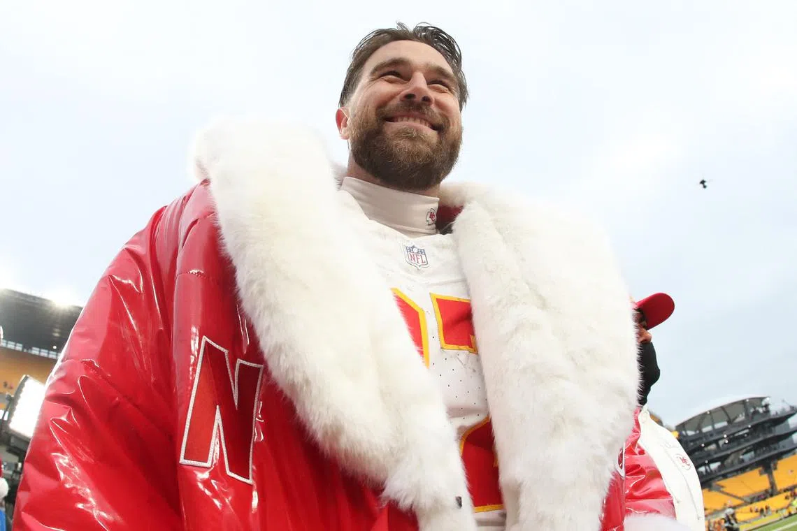 FILE PHOTO: Dec 25, 2024; Pittsburgh, Pennsylvania, USA;  Kansas City Chiefs tight end Travis Kelce (87) leaves the field after defeating the Pittsburgh Steelers at Acrisure Stadium. Mandatory Credit: Charles LeClaire-Imagn Images/File photo