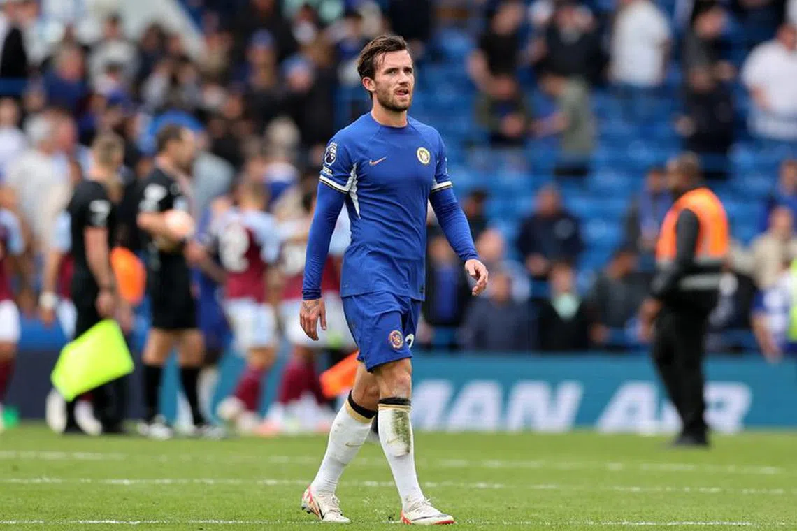 FILE PHOTO: Soccer Football - Premier League - Chelsea v Aston Villa - Stamford Bridge, London, Britain - September 24, 2023 Chelsea's Ben Chilwell looks dejected after the match REUTERS/David Klein/File Photo
