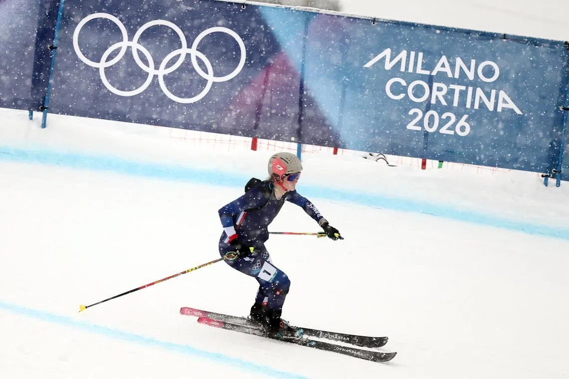 Milano Cortina 2026 Olympics - Ski Mountaineering - Women's Sprint Heats - Stelvio Ski Centre, Bormio, Italy - February 19, 2026. Emily Harrop of France in action during Women's Sprint Heats REUTERS/Christian Hartmann
