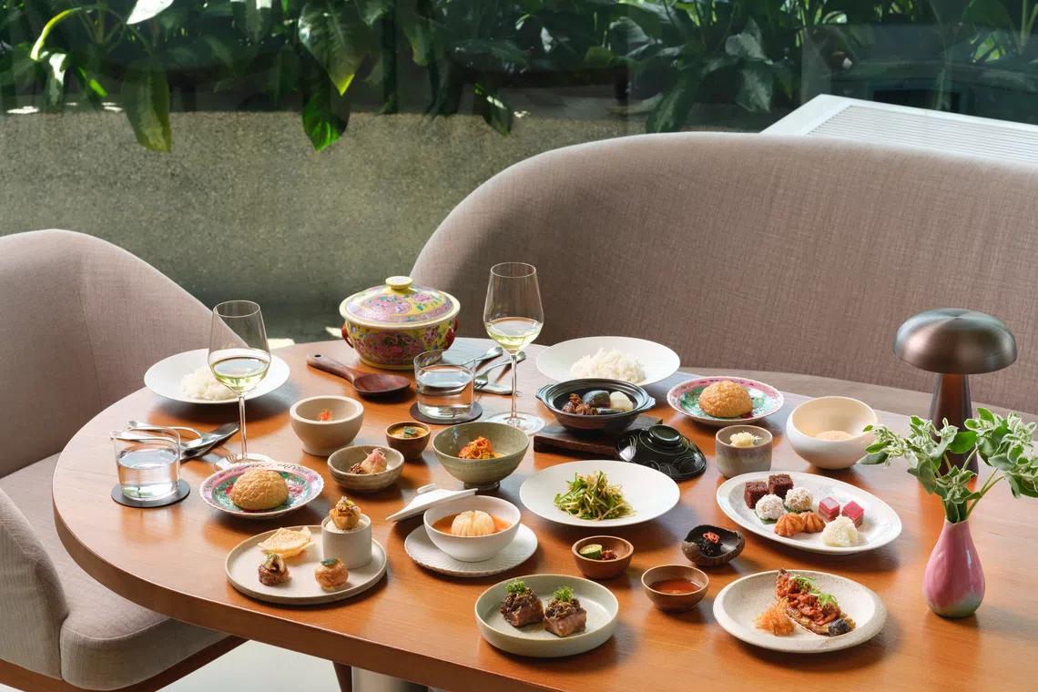 Pangium’s new menu is inspired by Tok Panjang — the long table feast that embodies the essence of Peranakan hospitality.
