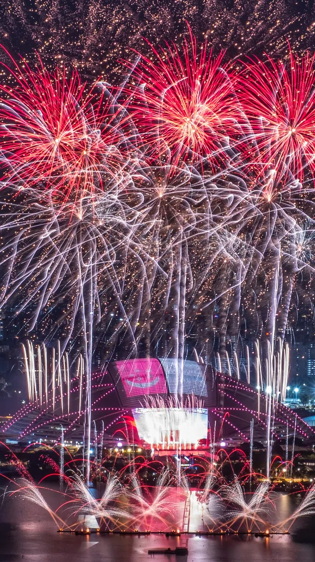 Police close access to several areas near National Stadium due to crowding at NDP 2026; parade returns to stadium for first time in a decade with 42,000 spectators