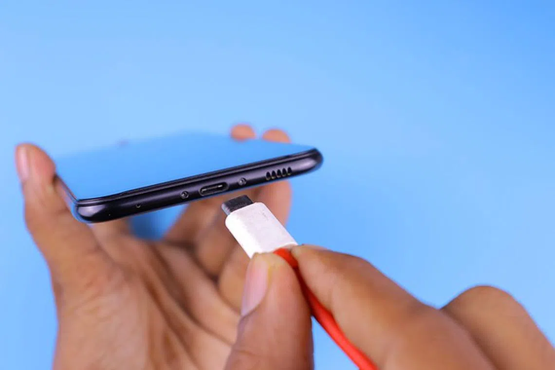 The use of sockets in express buses is banned until the investigation into a teen's electrocution on a bus is concluded.