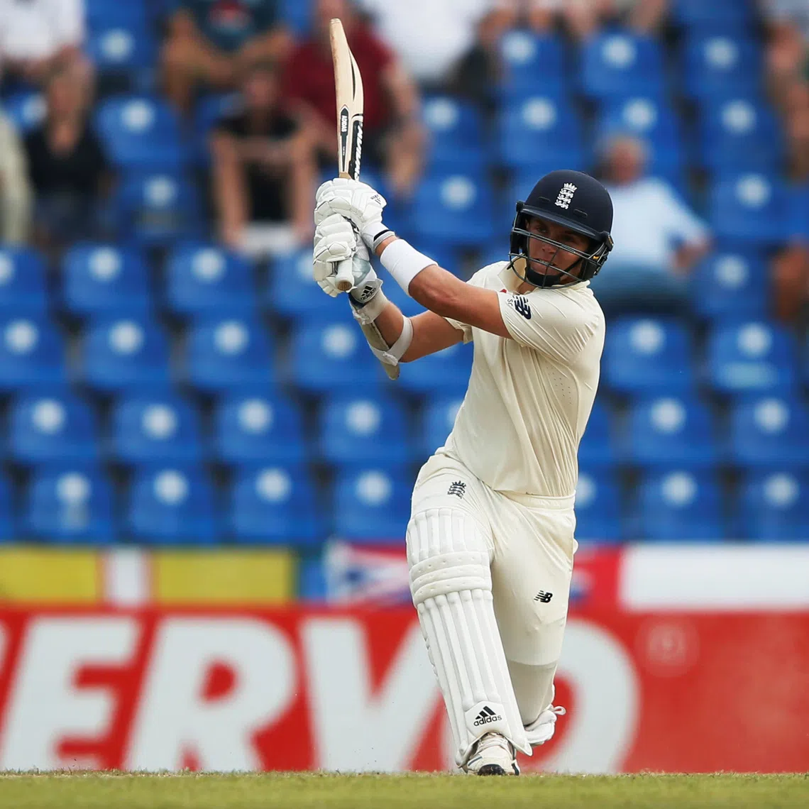 Cricket - England v Sri Lanka, Second Test - Pallekele, Sri Lanka - November 14, 2018. England's Sam Curran hits a six. REUTERS/Dinuka Liyanawatte