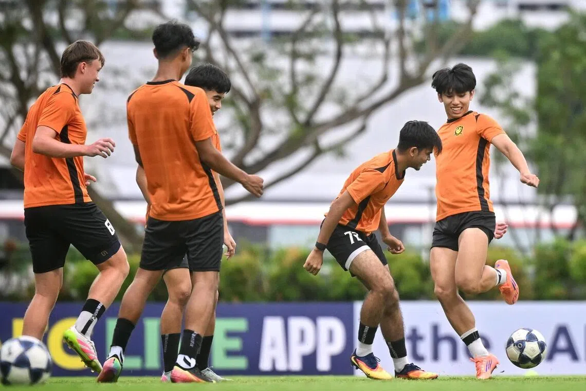 BG Tampines Rovers winger Glenn Kweh (far right) is relishing the chance to go up against K-League 1 side Pohang Steelers in the Asian Champions League.
