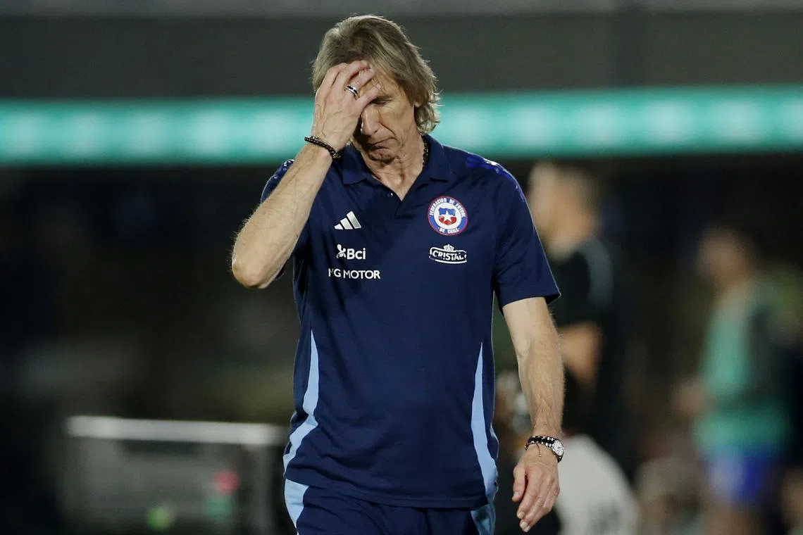 FILE PHOTO: Soccer Football - World Cup - CONMEBOL Qualifiers - Paraguay v Chile - Estadio Defensores del Chaco, Asuncion, Paraguay - March 20, 2025, Chile coach Ricardo Gareca reacts during the match REUTERS/Cesar Olmedo/File Photo
