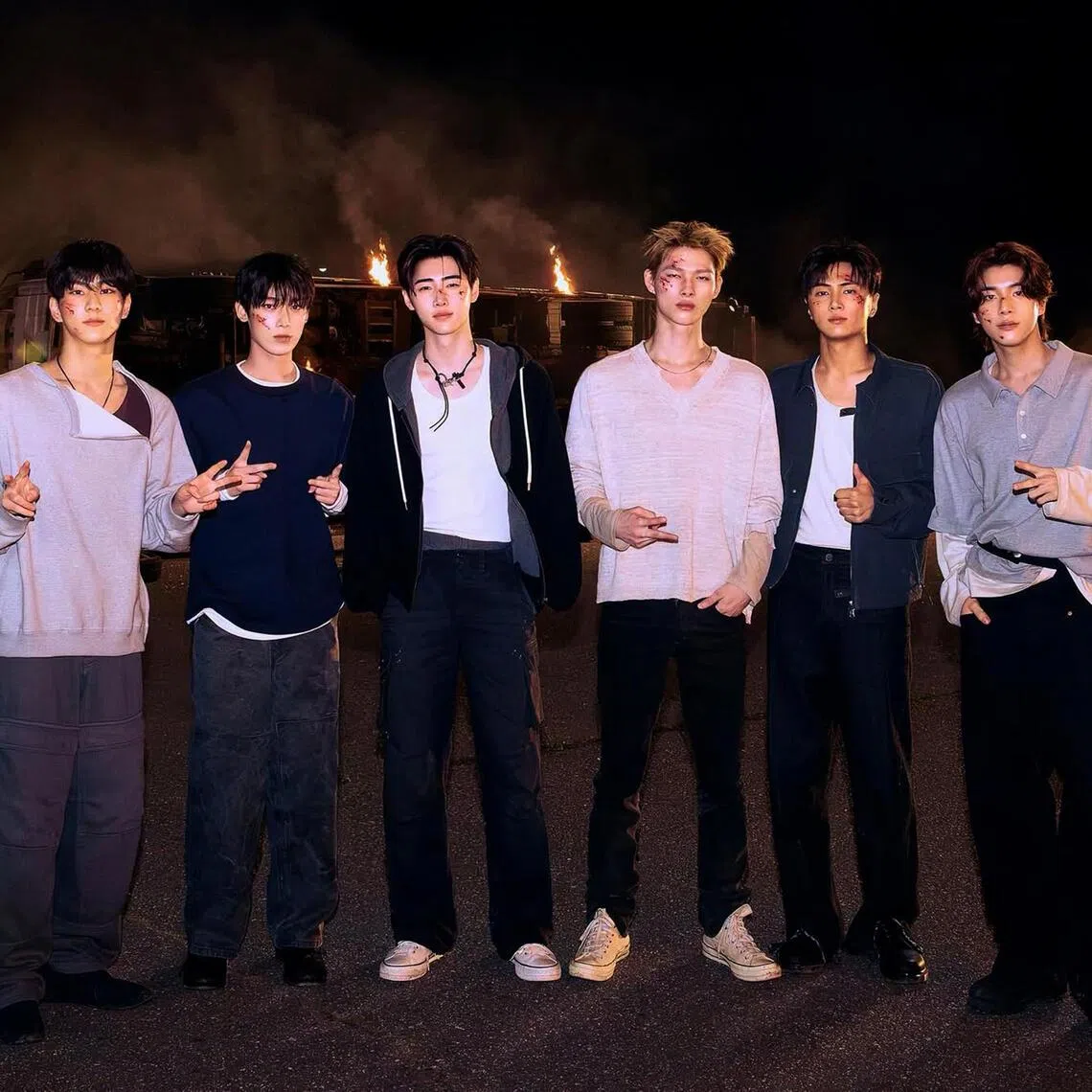 The achievement marks Enhypen’s first Billboard 200 No. 1 since making its debut on the chart with its 2021 EP Border: Carnival, which entered at No. 18.