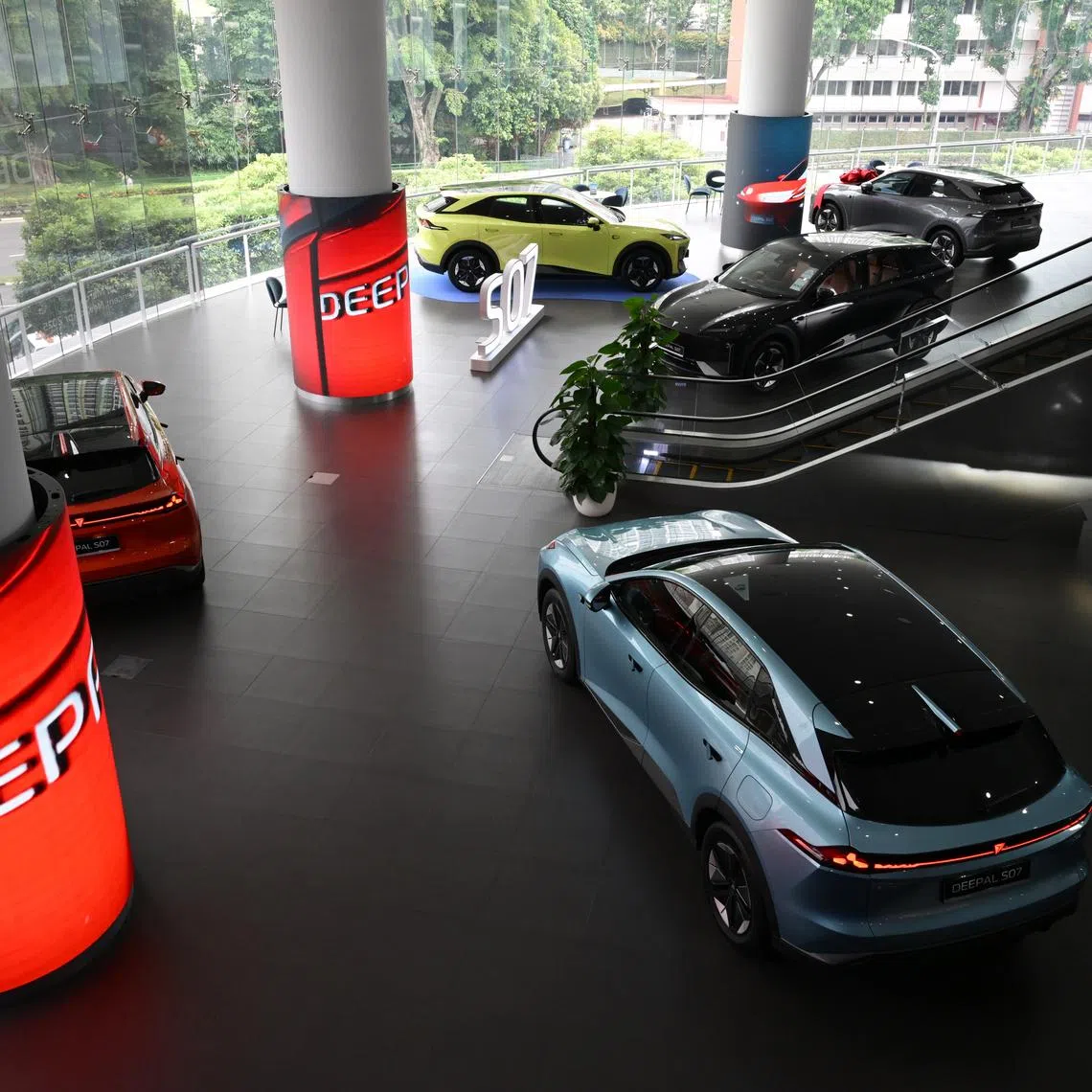 The visual cue will also help the public who see a burning EV to be aware and stay further away from the blaze.