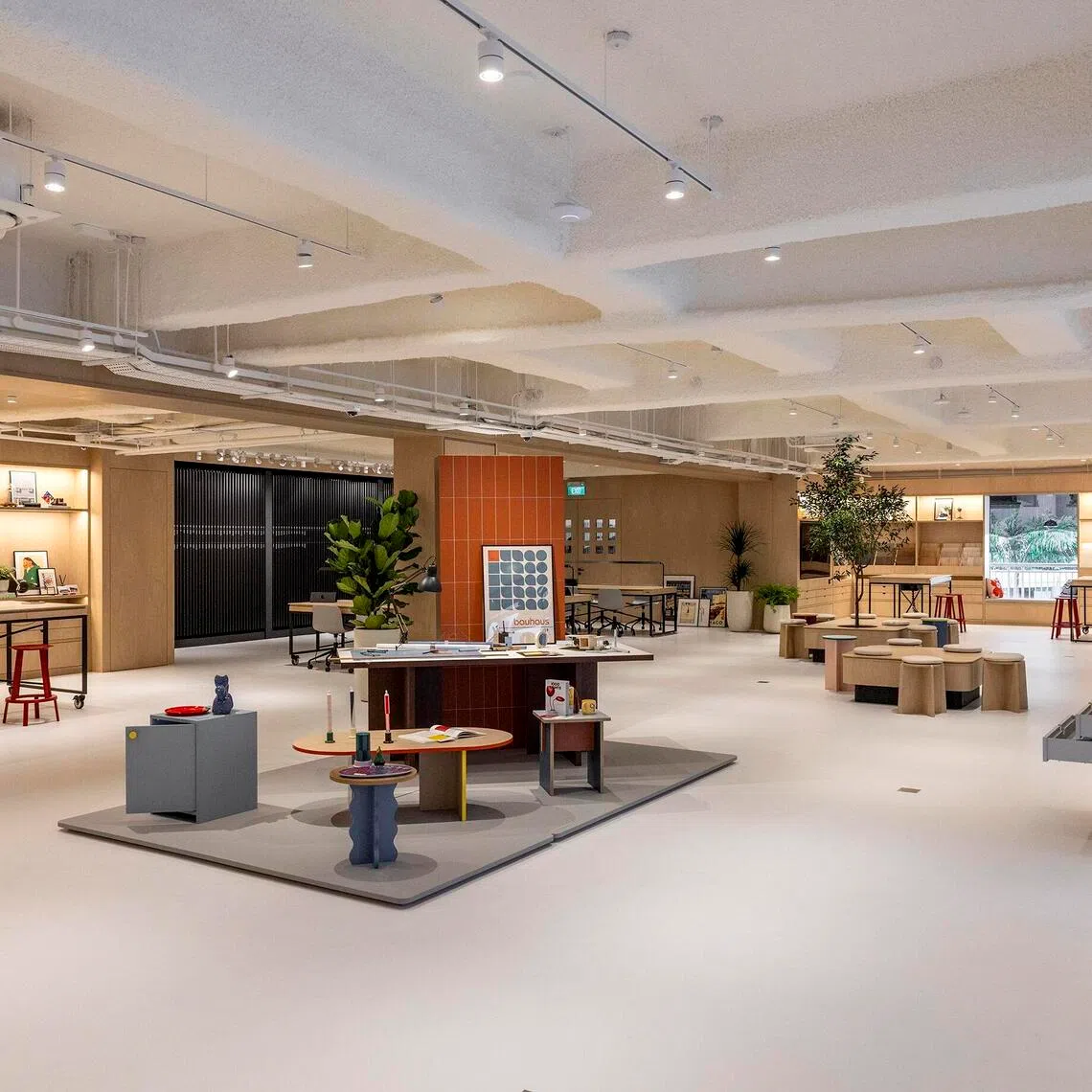 The Lamitak City showroom is designed with material exploration zones, and also spaces for creative collaborations that inspire homeowners.
