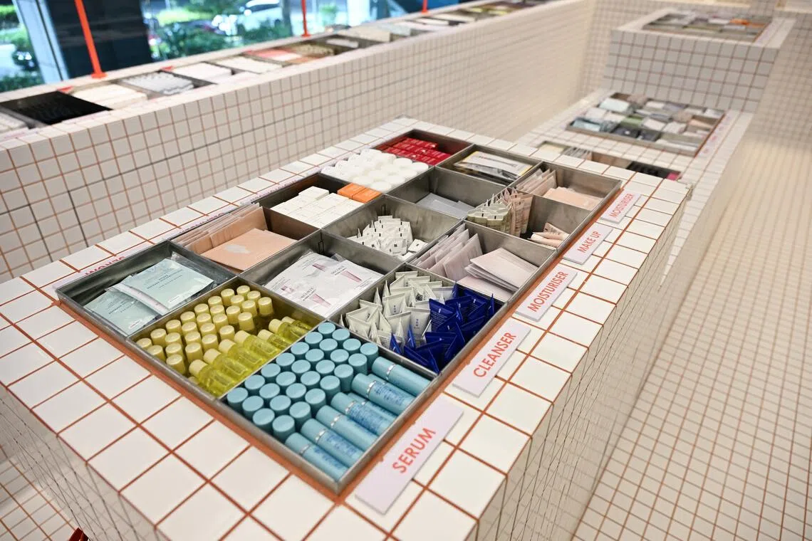 Minimuse presents a buffet of deluxe beauty minis that appeal to travellers and curious shoppers.