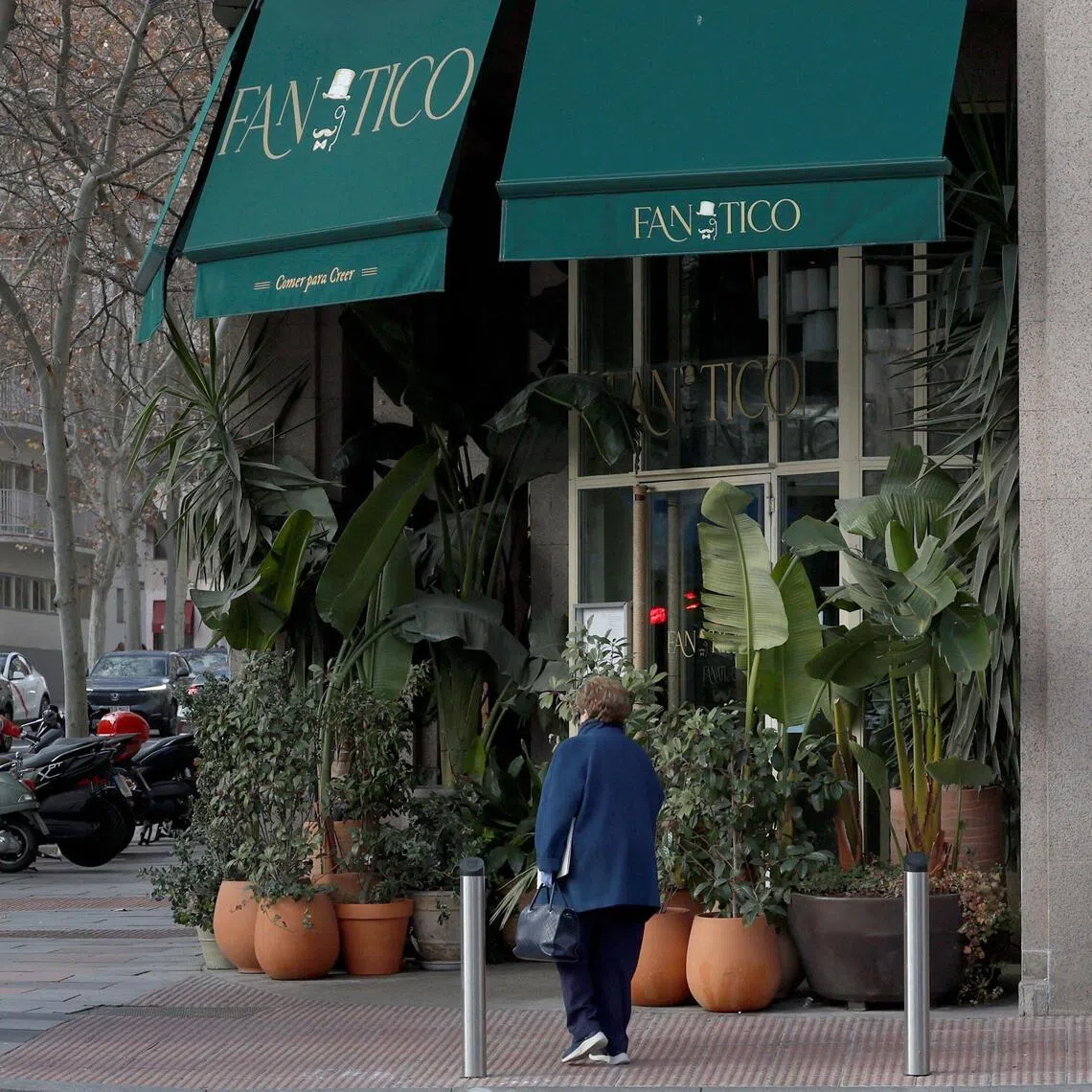 Unlike a New Year bar blaze in Switzerland that killed 40 people, the sparkler fire at  Fanatico in Madrid was extinguished in about eight seconds using fire extinguishers.