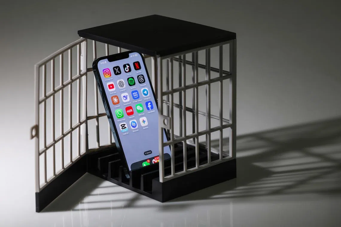 British parents told to limit under-5s screen time