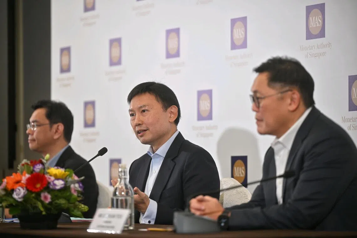 ?Embargo 19 Nov 8PM?

Monetary Authority of Singapore press conference on the new updates from the Equities Market Review Group.

(From left) Mr Chia Der Jiun, Managing Director Monetary Authority of Singapore (MAS), Mr Chee Hong Tat, Minister for National Development, Deputy Chairman, MAS and Mr Lee Chuan Teck, Chairman, Enterprise Singapore, at MAS Building, on Nov 19, 2025.