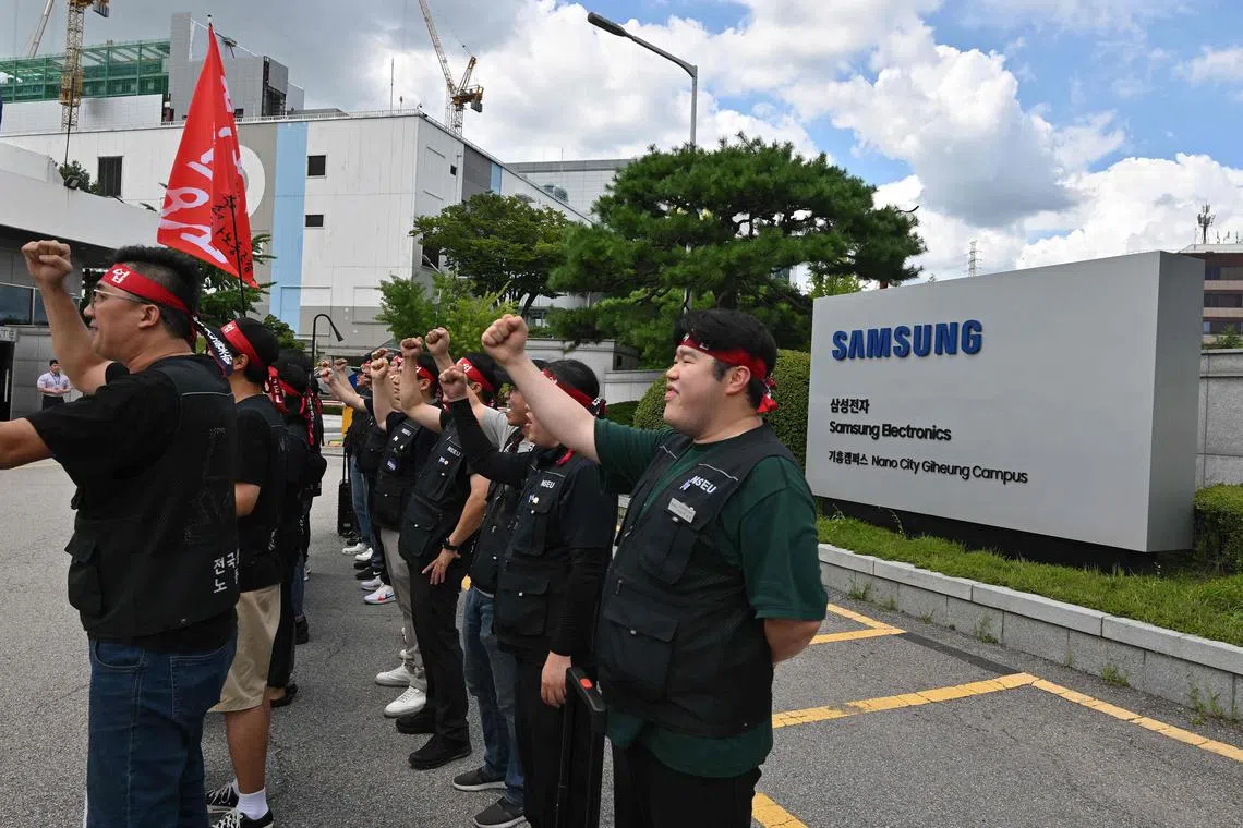 Samsung is grappling with an unprecedented indefinite strike staged by its largest union.