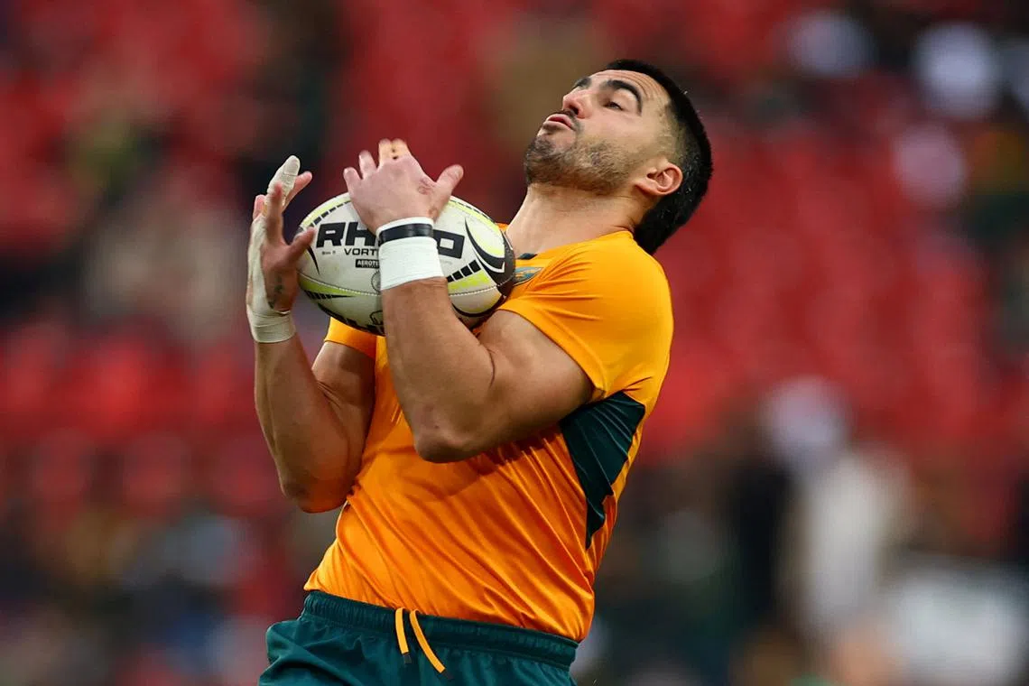 FILE PHOTO: Rugby Union - Rugby Championship - South Africa v Australia - Ellis Park, Johannesburg, South Africa - August 16, 2025 Australia's Tom Wright during the warm up before the match REUTERS/Siphiwe Sibeko/ File Photo